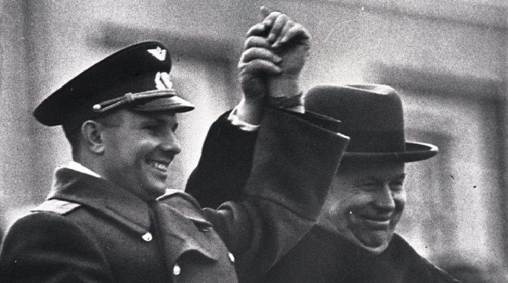 Гагарин и Хрущев