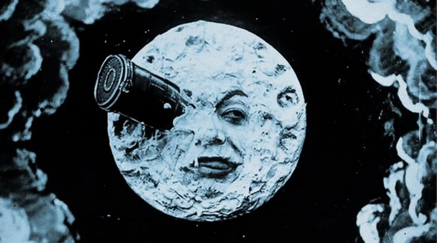 Луна в фильме Путешествие на Луну (1902)