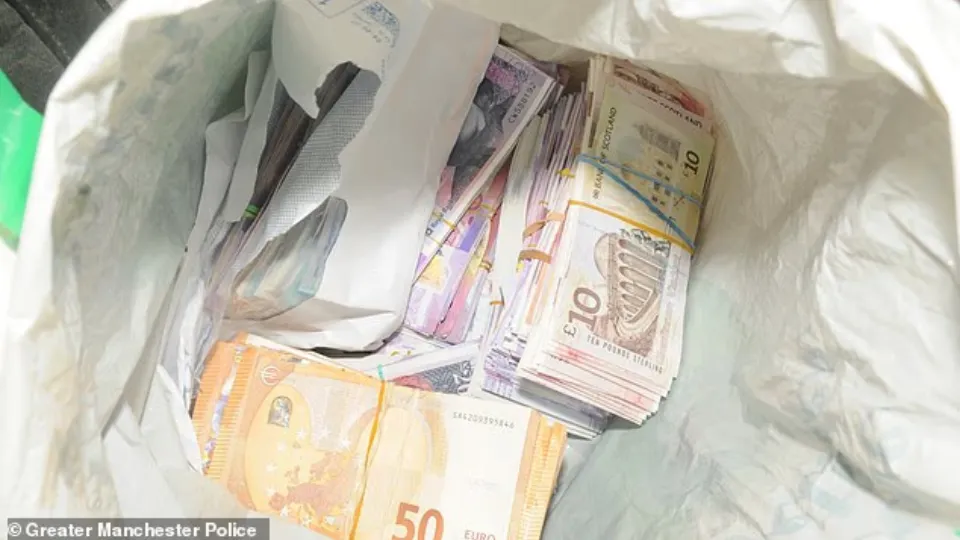 Деньги, найденные у банды Спайби