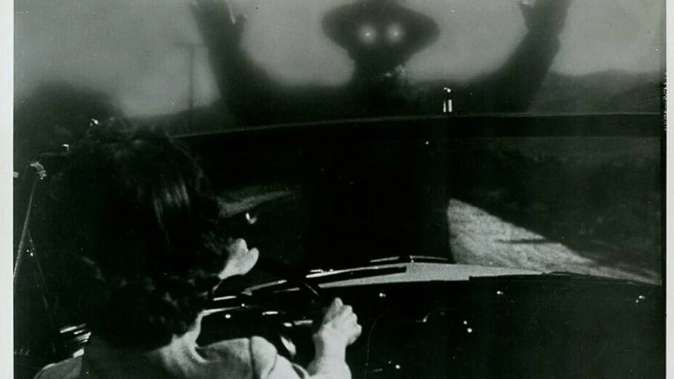 Кадр из фильма «Оно пришло из далёкого космоса»