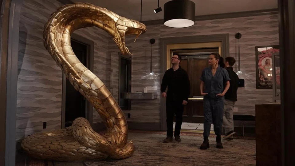 Кадр из 1 сезона сериала «Убийства в одном здании»