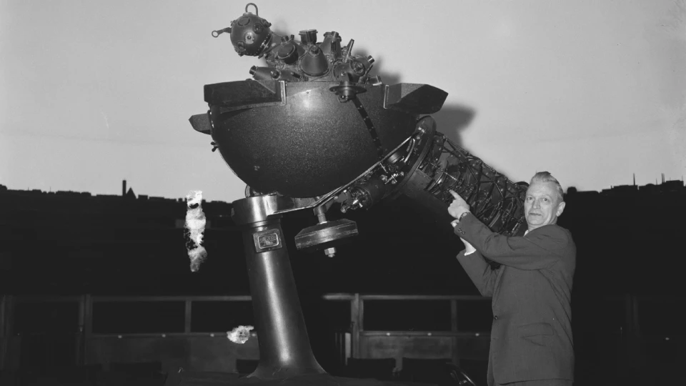 Первый проектор для планетария