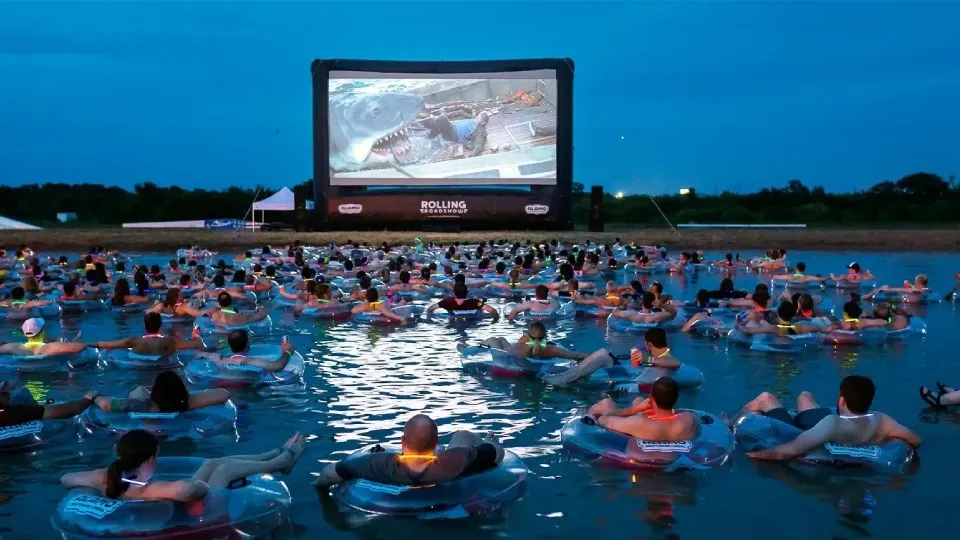 Специальный показ фильма «Челюсти»