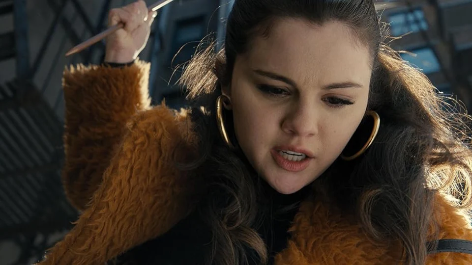 Селена Гомес в сериале «Убийства в одном здании»