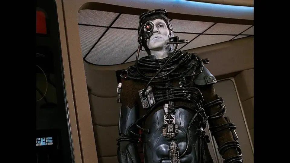 Кадр из серии «Лучший из двух миров — I»